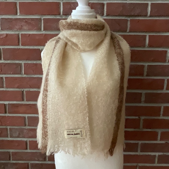 Highlands Made in Scotland Mohair Wool Hand Made Scarf 9”x70” NWOT - Picture 5 of 11